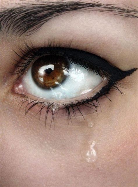 eyes crying dp|More.